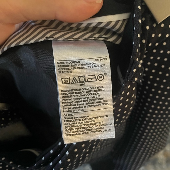 Banana Republic Dress Pants - Picture 4 of 5